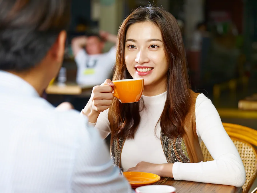 初デートは食事かお茶がお互いに安心！