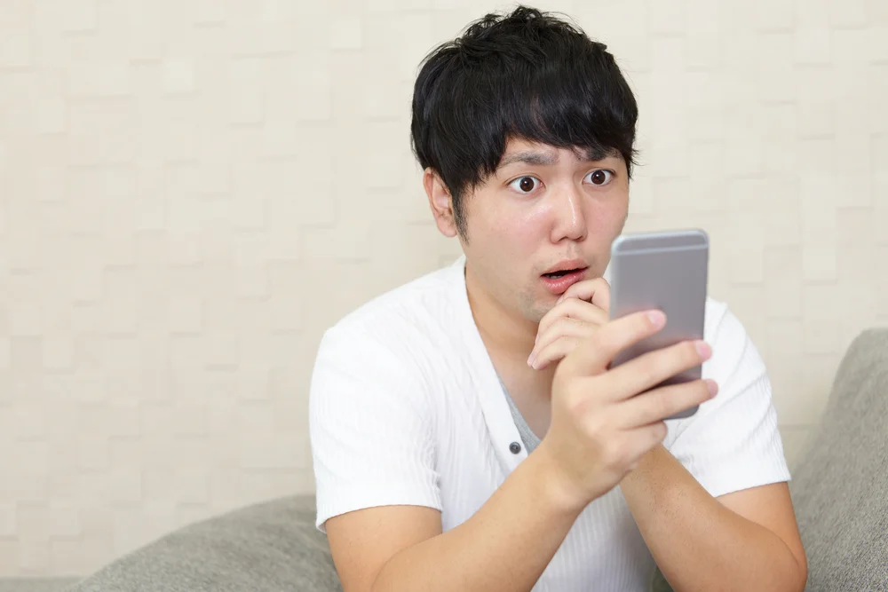 メッセージですぐにLINEに移行する人も危険かも