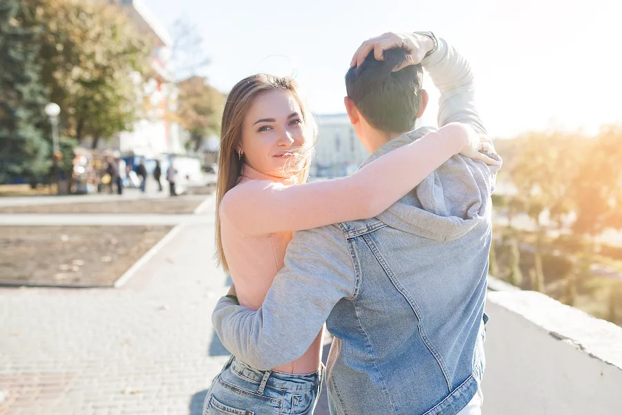 可愛い彼女が欲しい男性にオススメの出会い方は？